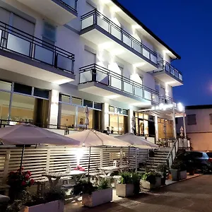 hotel-eugenio-rimini.emilia-romagnahotels.net/