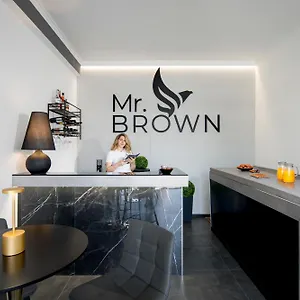 3* Pensión Mr Brown And