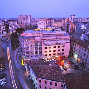 Venezia 3*, Mestre Italy